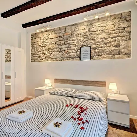 Amfiteatar Franko Apartamento Pula