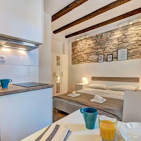 Amfiteatar Franko * بولا