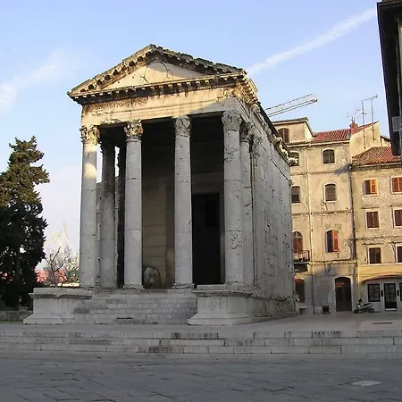 Amfiteatar Franko بولا